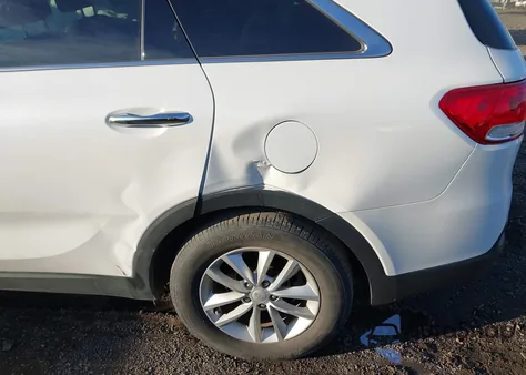 2017 Kia Sorento 3.3L Lx из США, поврежденный, VIN 5XYPG4A53HG273323